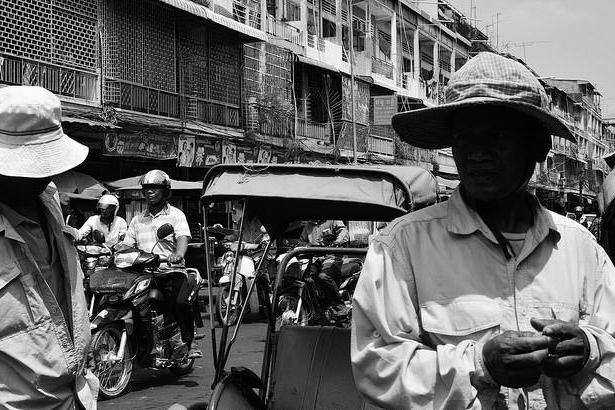 Cambodia_Phnom-Penh-market-rickshaw-driver